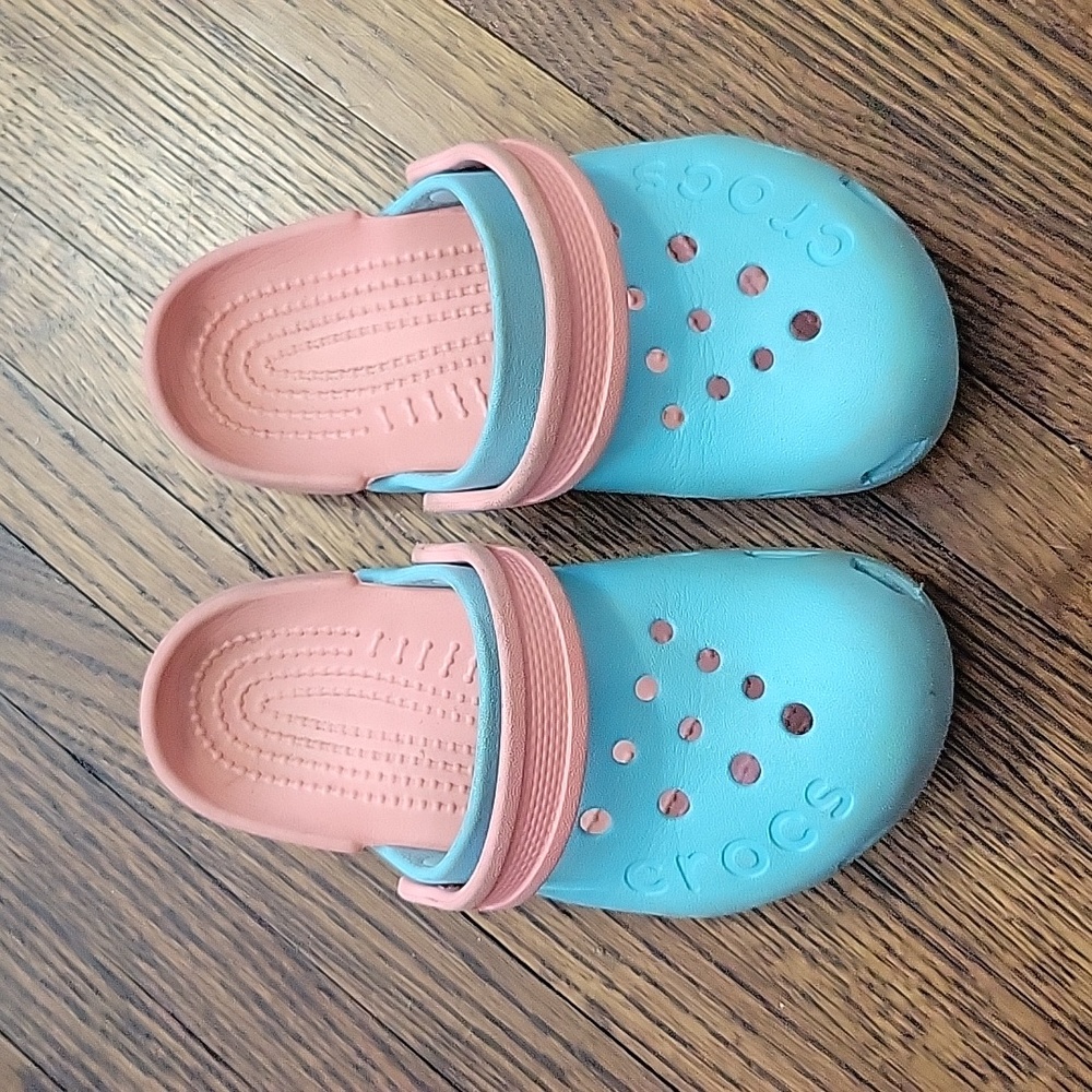 Crocs